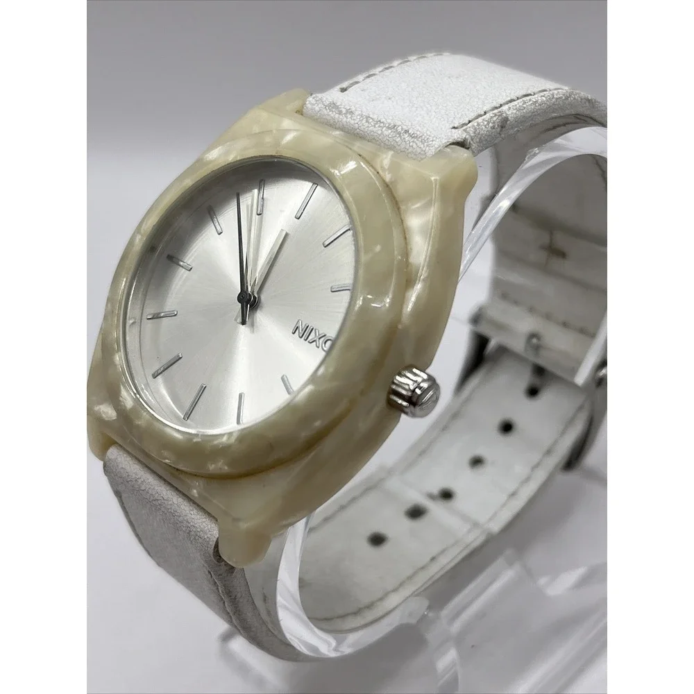 Nixon see pictures